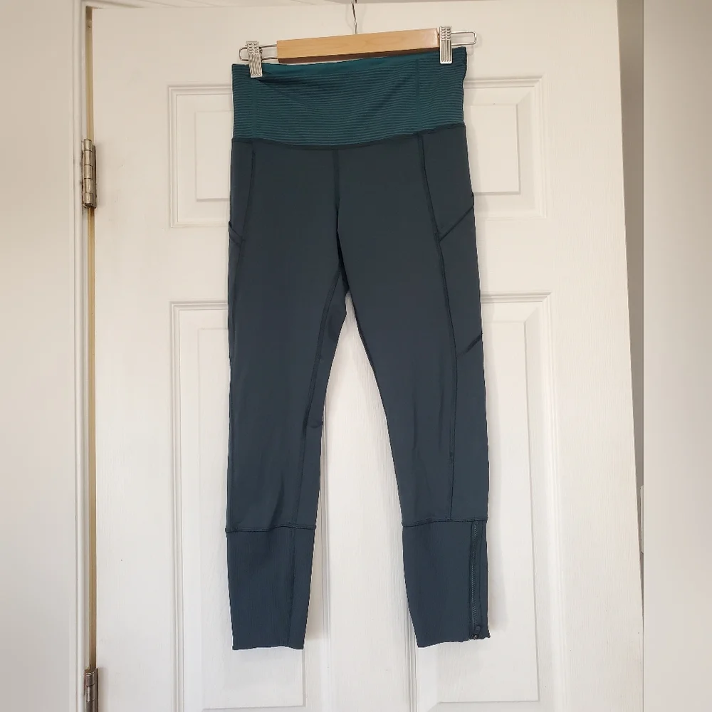 Lululemon Rebel Runner Crop Dark Fuel  Forage Teal Size:6